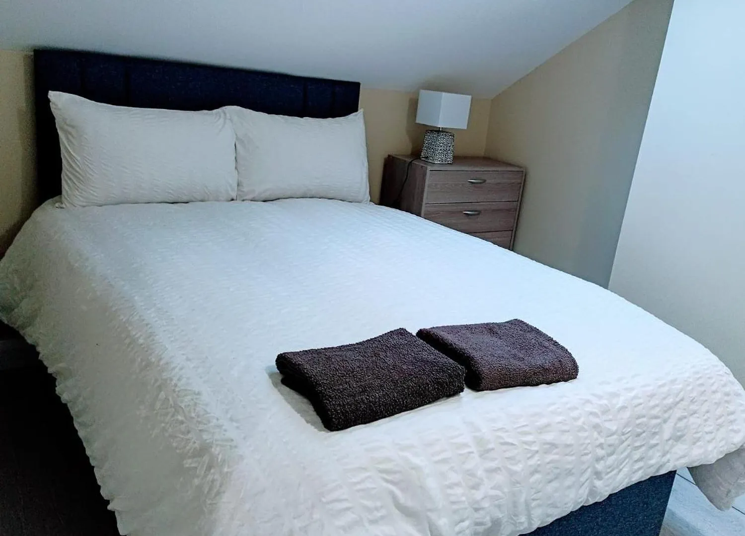 Apartament Modern House In Belfast, Street Parking, Sleeps 8 Wielka Brytania